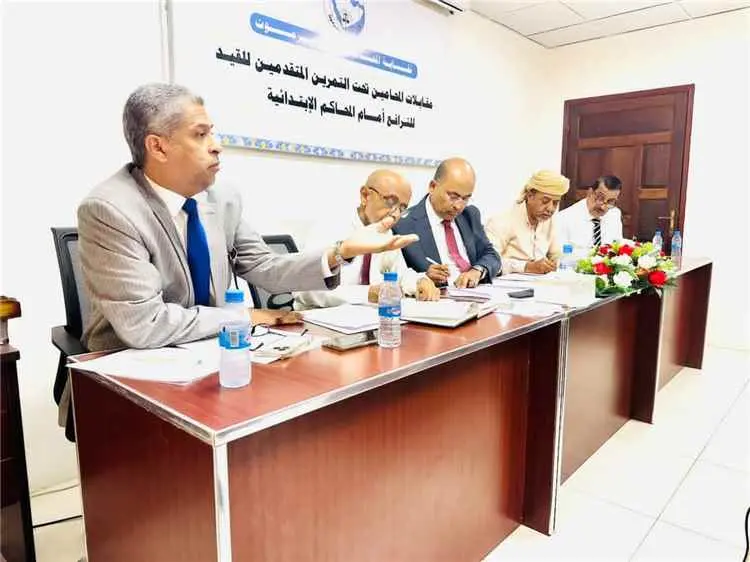 نقابة المحامين بحضرموت تجري المقابلات الشخصية لـ24...
