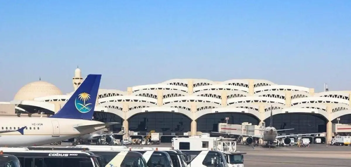 وفاة هندي متأثراً بإصابته في هجوم السبت على مطار ا...