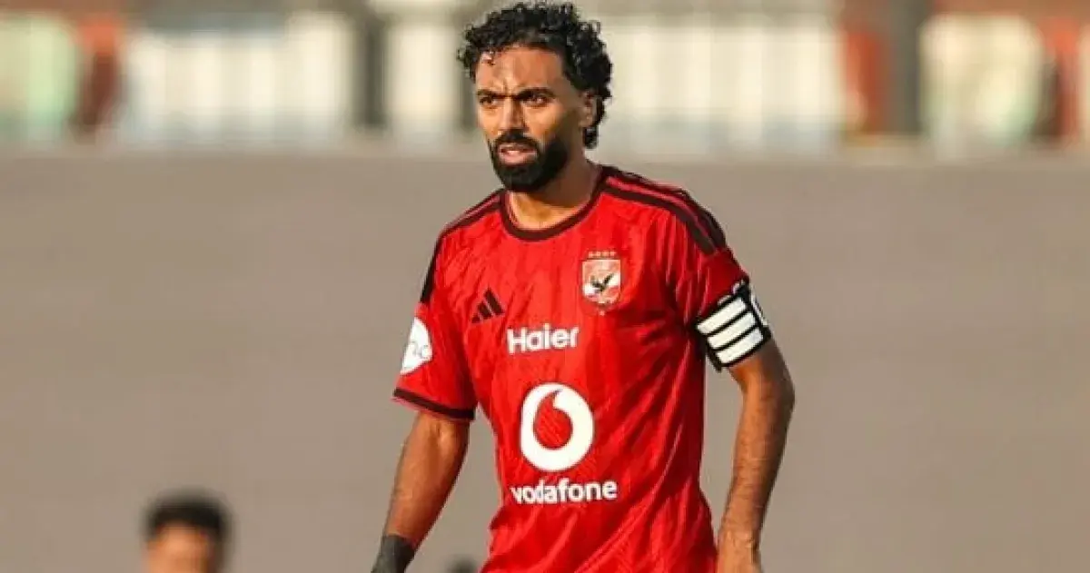 الأهلي يُجري تبديلين هجوميين في الدقائق الأخيرة أم...