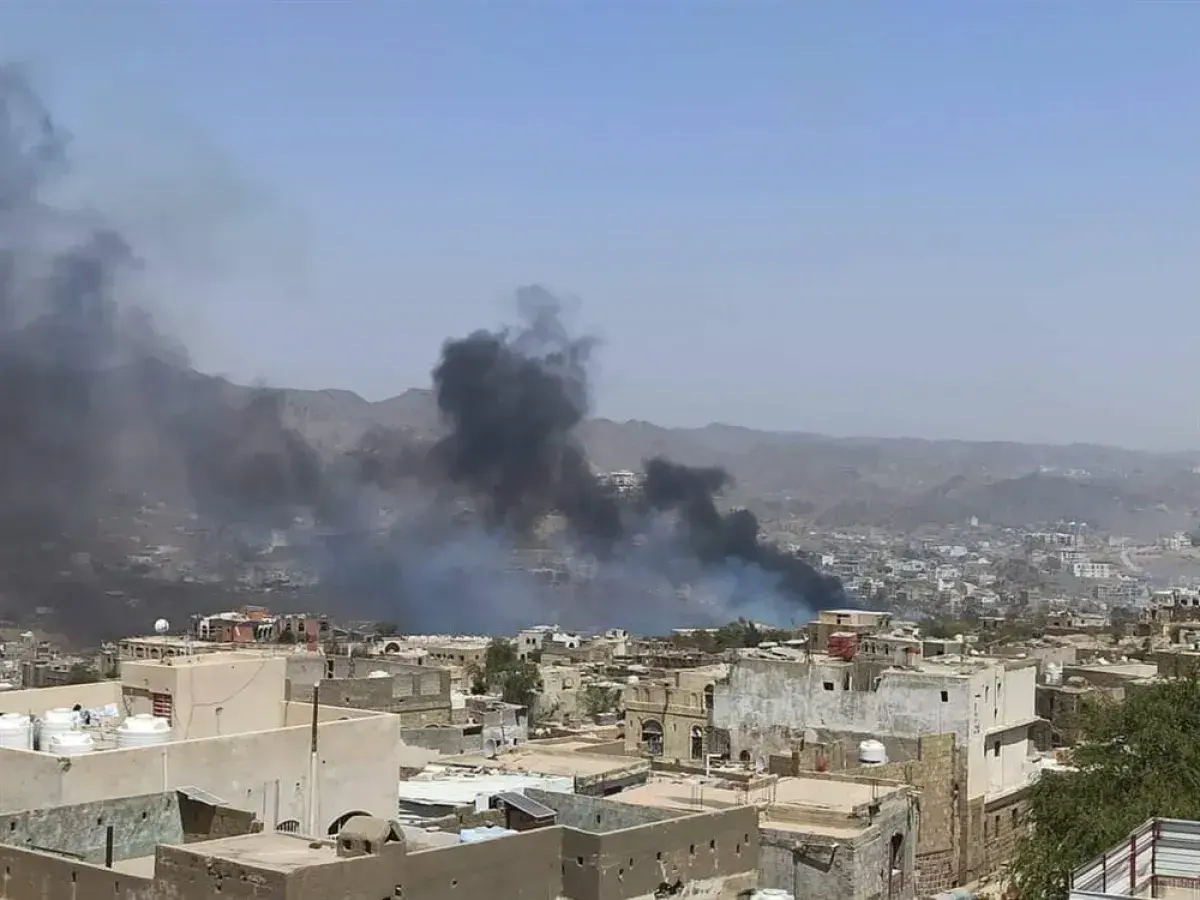 تعز تحت وابل قصف حوثي.. سقوط ضحايا وتضرر مستشفى ال...