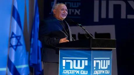 أيزنكوت: لا أريد ضم الفلسطينيين ولن أتحالف مع أي ح...