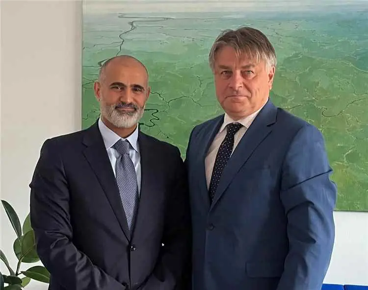 سفير بلادنا يبحث مع مسؤول تشيكي مستجدات الأوضاع في...