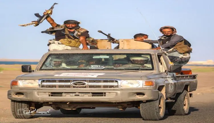 ألوية العمالقة تفند فبركات الحوثي: مشاهد الاشتباكا...