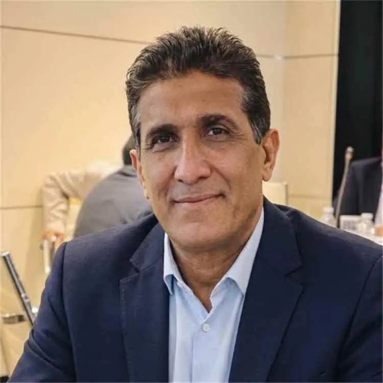 عارف ناجي يشيد بثبات الصبيحي والزنداني في عدن: المواقف تُقاس بتحمل المسؤولية وقت الخطر