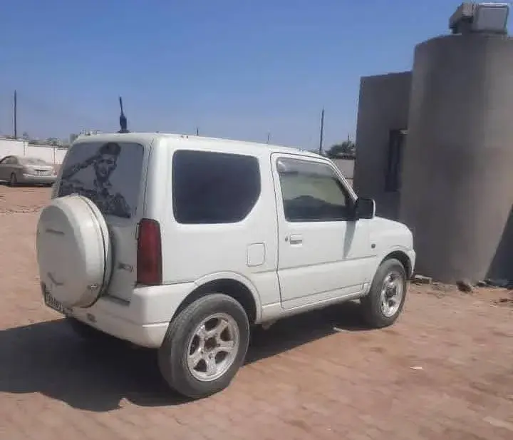 شرطة بئر فضل تضبط سيارة مطلوبة في قضية اختطاف وتسلّمها إلى شرطة البساتين