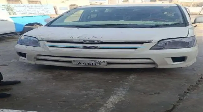 بعد 10 أيام هروب.. أمن عدن يقبض على سائق الباص الذي دهس أماً وابنتها وقتلهما في لحج .