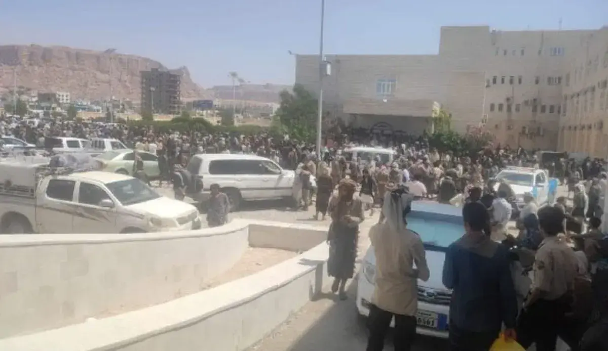 مقتل 40 في هجوم حوثي بشبوة وتجدد المعارك قرب باب المندب