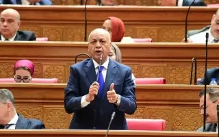 مصطفى بكري: أغلبية نيابية تؤيد تفويض السيسي في الد...