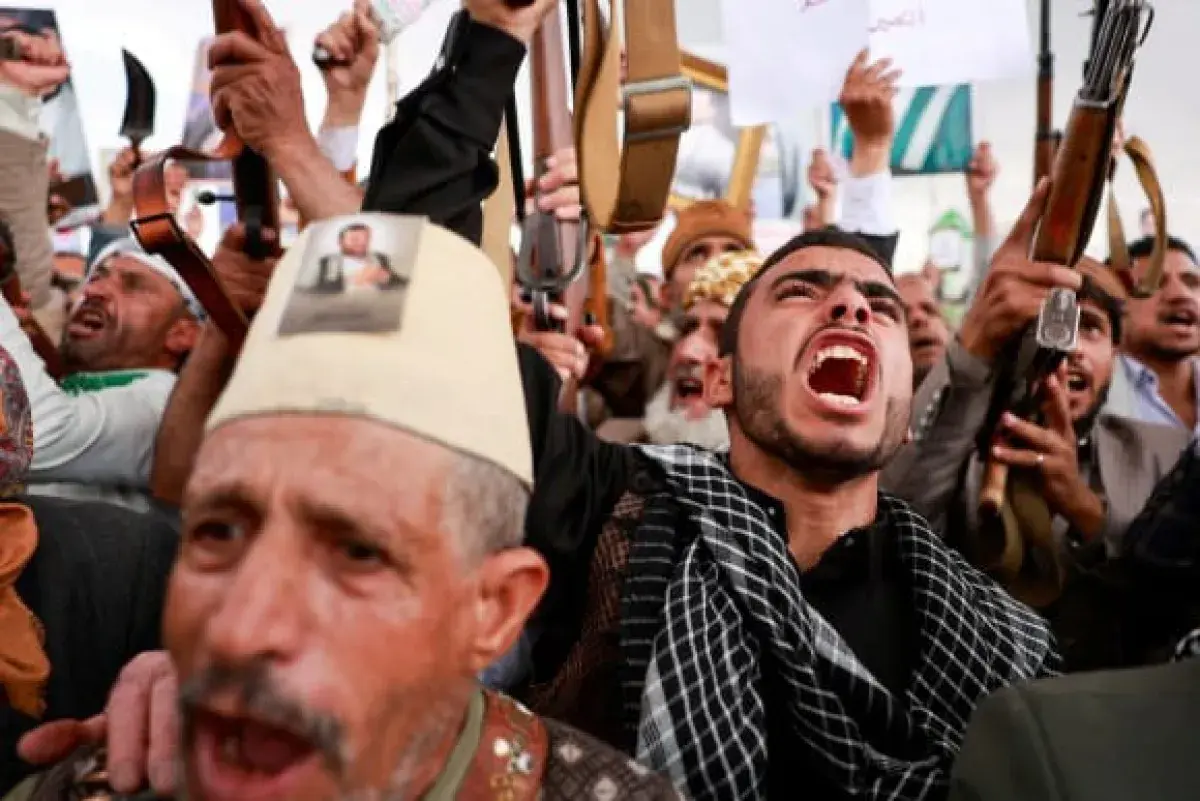 مصادر استخباراتية تكشف: مخدرات وطقوس غيبية ضمن أساليب مليشيا الحوثي للتأثير على المقاتلين