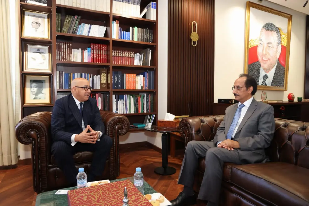 سفير اليمن يبحث مع مدير وكالة أنباء المغرب العربي...