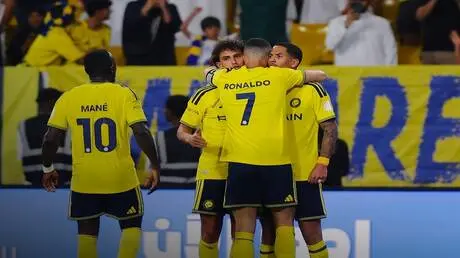 النصر يخرج من عنق الزجاجة (فيديو)