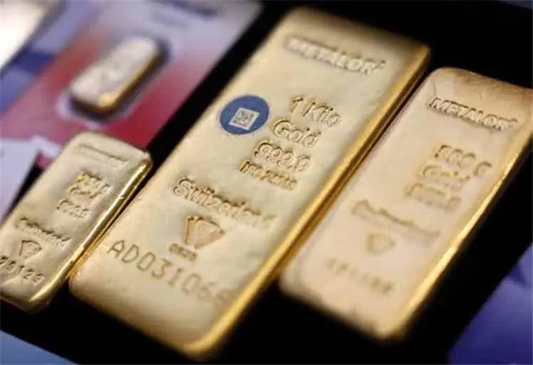 أسعار الذهب تتراجع عالميا: 4122.90 دولارًا للأوقية