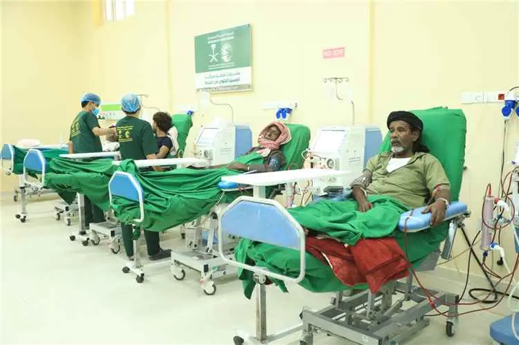 مركز الغسيل الكلوي بالغيضة يقدم 1463 خدمة صحية مجا...