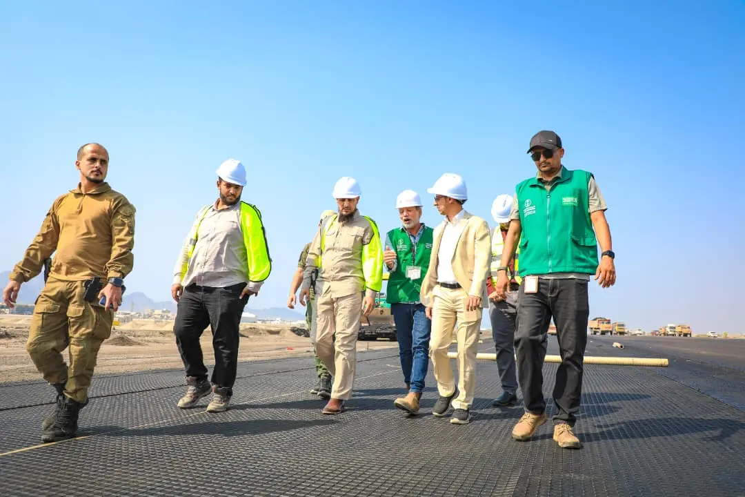 وزير الدولة محافظ عدن يتفقد سير أعمال المرحلة الثا...