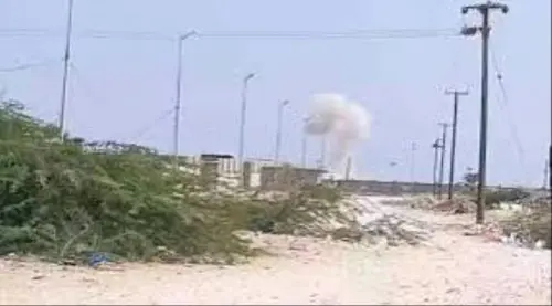 اعتداء حوثي جديد يستهدف مطار الريان الدولي بالمكلا...