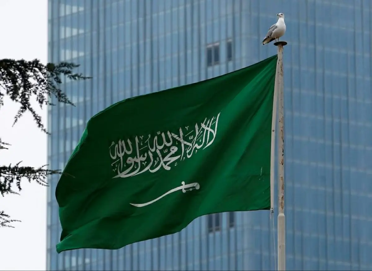 السعودية: وفاة و8 إصابات في اعتداء استهدف مطار الم...