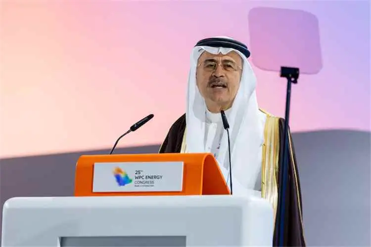 رئيس أرامكو يكشف أسباب قوة المنشآت وسر عودتها السر...