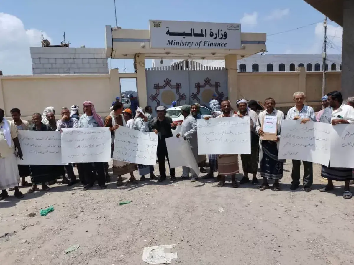تأخير رواتب  لثمانية أشهر  يعتبر سلاح الدمار الشام...