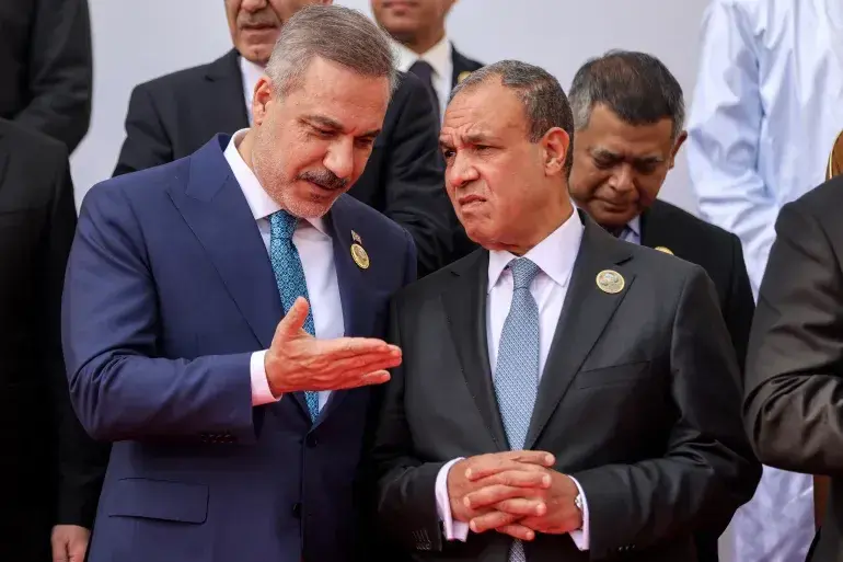 من يسعى لإنقاذ الحوثي باستوكهولم جديدة.. هل تقبل الرياض بوساطة تُسلِّم اليمن لمليشيا إيران لابتلاع ما تبقّى منه؟