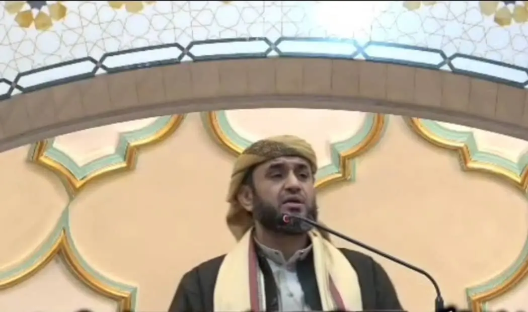 خطباء المساجد يؤكدون دور المجتمع في إسناد معركة "ف...