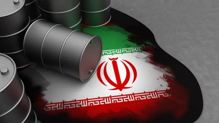 نفاذ مخزونات النفط الإيراني في المياه الآسيوية وسط...
