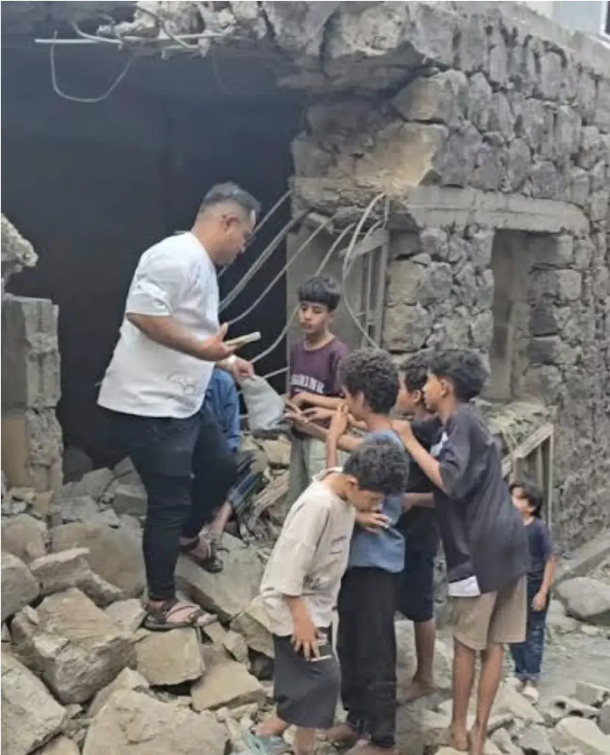 الحوثيون يوسّعون دائرة استهداف المدنيين في تعز.. ق...
