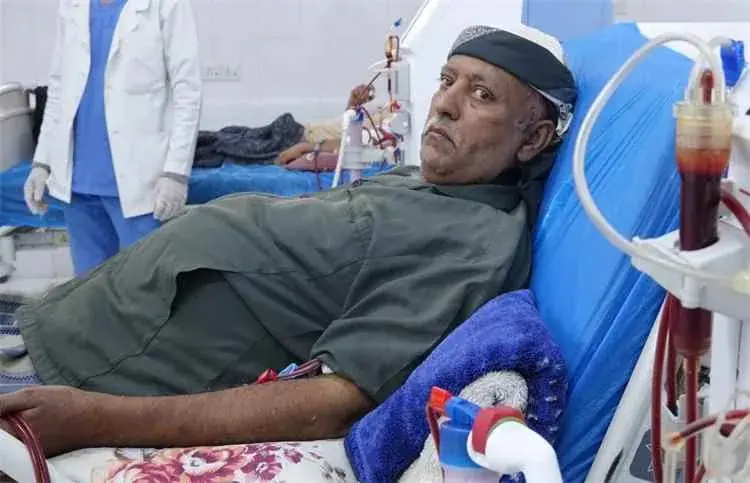 حصار الحوثيين يخنق مستشفيات تعز