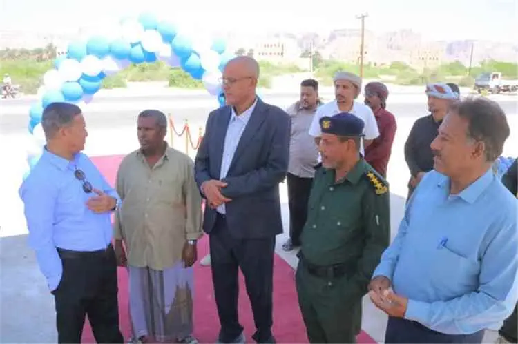 مدير عام سيئون يفتتح محطة سيئون جولد النموذجية لغا...