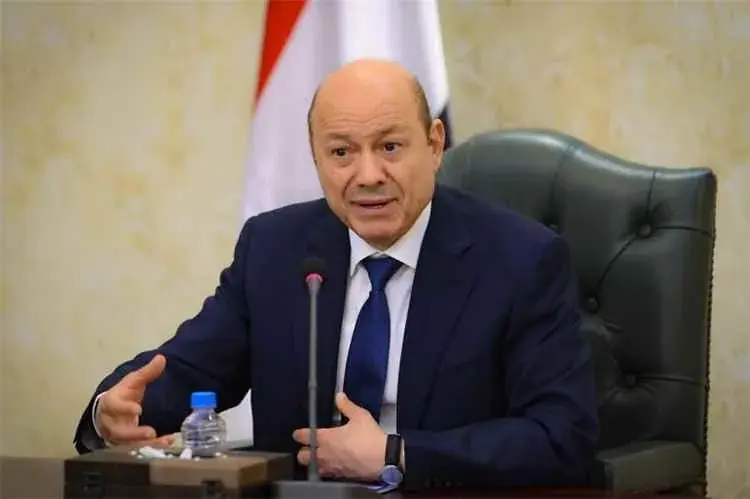 الرئيس العليمي يُشيد بإنجاز أمني في شبوة ويوجه بتك...