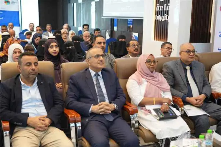 وزير الصحة يختتم البرامج التدريبية للمعهد الوطني ل...