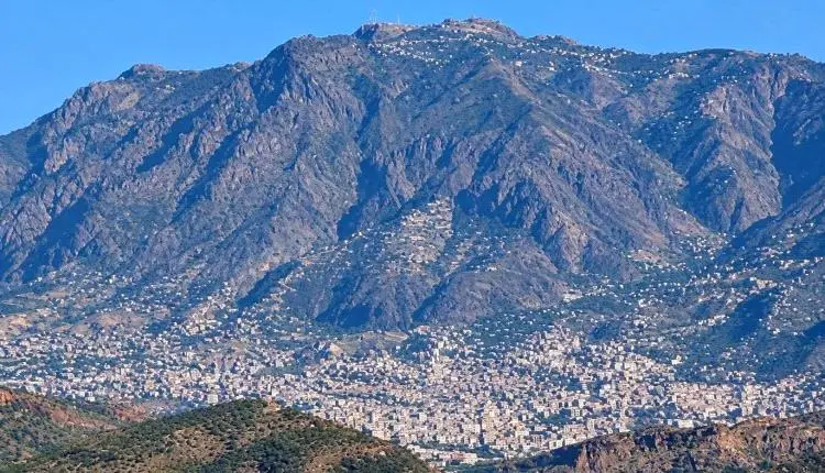 بالاسماء| مجزرة حوثية في تعز.. 5 قتلى بينهم أطفال...
