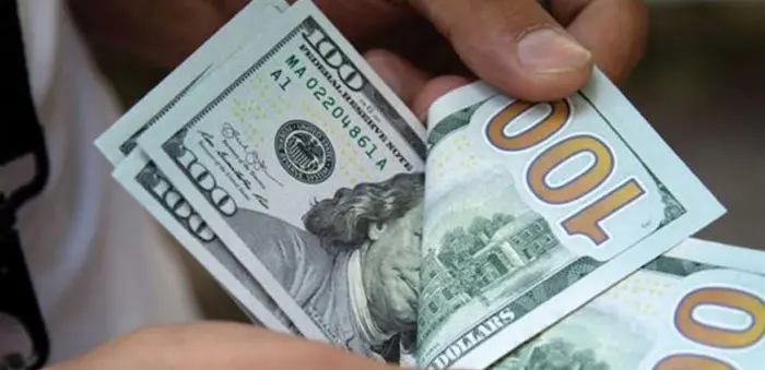 ارتفاع الدولار الأمريكي لأعلى مستوياته منذ منتصف أ...