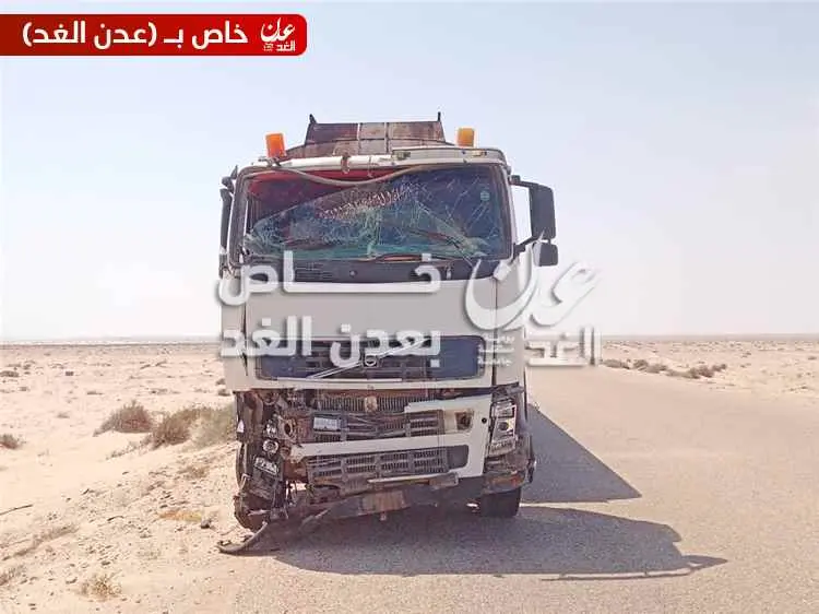 ثلاثة قتلى وثلاثة مصابين في حادث مروري مروّع بوادي البرك شرق أحور