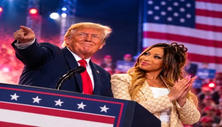 نيكي ميناج متحدثة باسم البيت الأبيض.. مزحة أم حقيق...