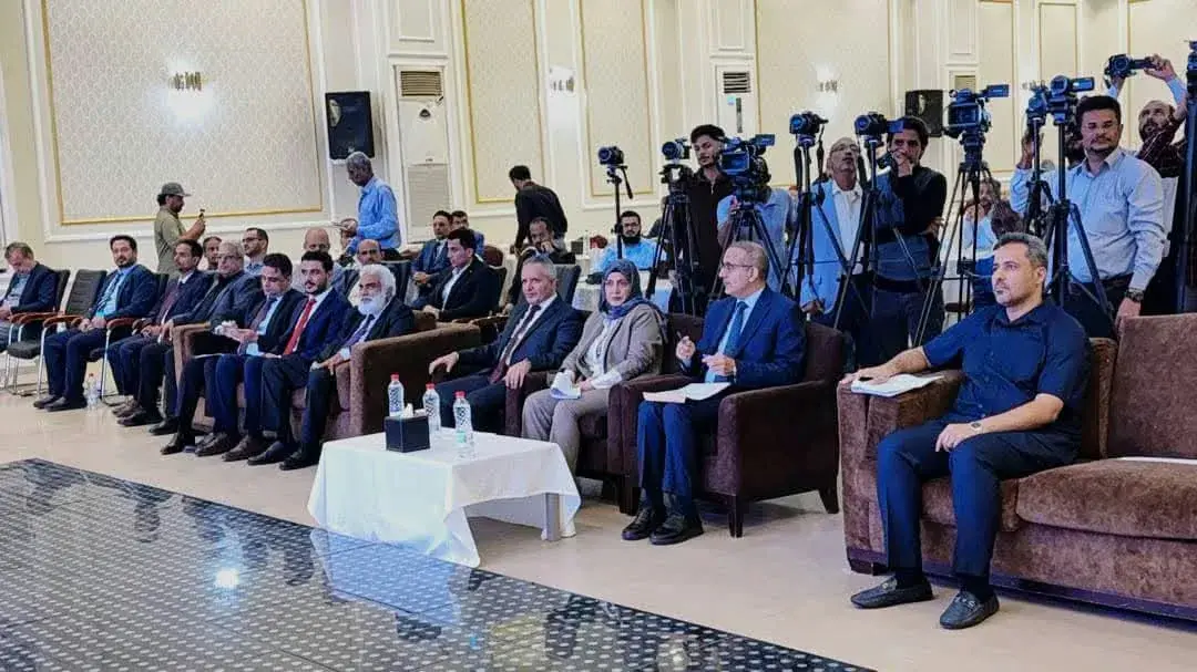 وزراء يستعرضون إنتهاكات مليشيا الحوثي في تعز ويطالبون بموقف دولي لتصنيفها منظمة إرهابية