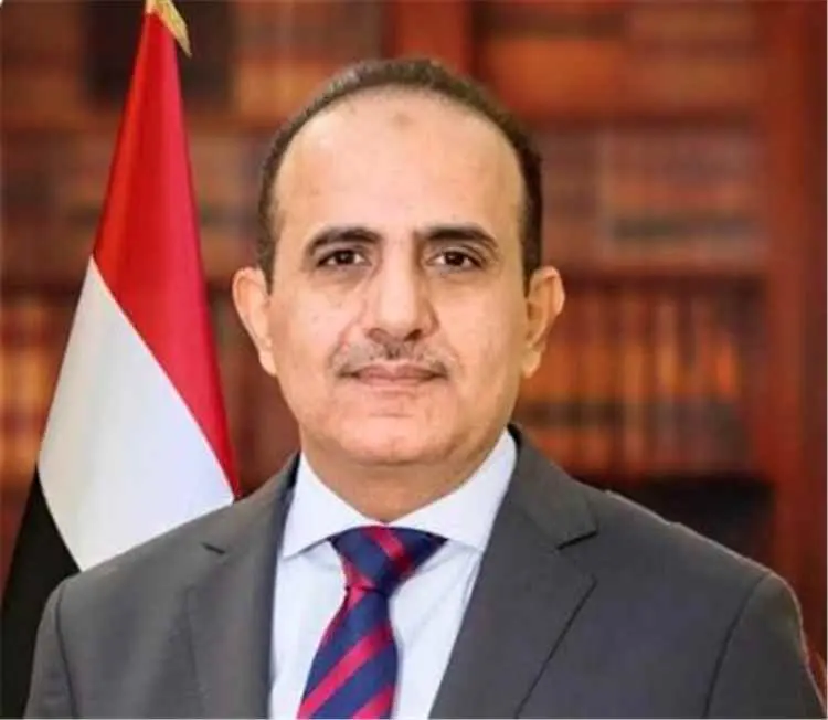 وزير الصحة : قصف مطار عدن بالصواريخ عمل إرهابي وإج...