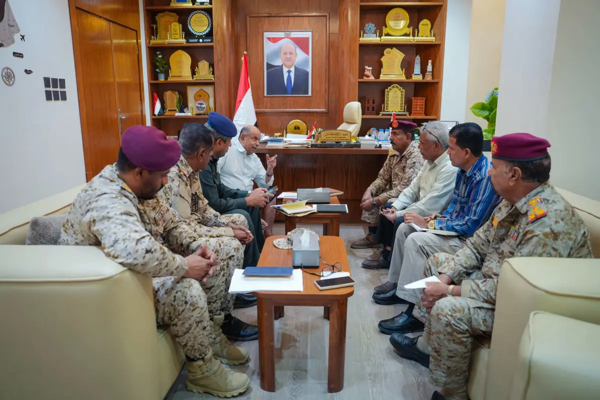 الخنبشي يضع الملف الأمني بحضرموت على طاولة اللجنة...