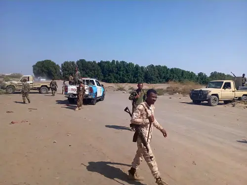 أمن العاصمة عدن ينفذ حملة مداهمة وتمشيط واسعة من ا...