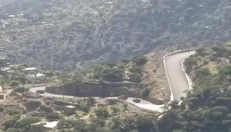 رعب في المنحدرات.. تفاصيل ماحدث للرتل العسكري الحـ...