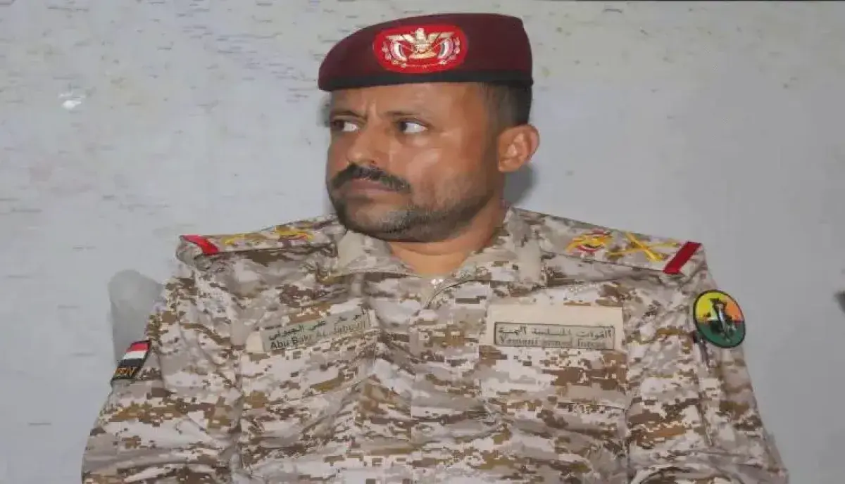 اسرار | انسحابات محور طور الباحة تفتح بوابات لحج وتُهدد أمن تعز وعدن.. سيناريو متكرر وشبهات تواطؤ تضع الرئاسة أمام اختبار مصيري